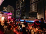 ร้านอาหาร rooftop พญาไท - Blueraybar Rooftop