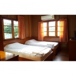 เพ็ญจันทร์ ของฝาก แอนด์ รีสอร์ท