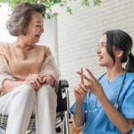 บริการดูแลผู้สูงอายุตามบ้าน (Home Care) - ศูนย์ส่งคนดูแลผู้สูงอายุ ผู้ป่วย-หิรัญรักบริบาล