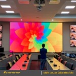 Large LED screen, conference room - จำหน่ายอุปกรณ์ ติดตั้งจอ LED ทุกระบบ - เอส เอส มีเดีย 888
