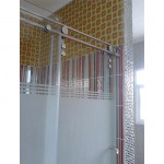 ฉากกระจกกั้นห้องน้ำ - ร้าน ศิลปะ สแตนเลส การช่าง 