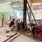 รับตอกเสาเข็มฐานรากเครื่องจักรโรงงาน (Industrial Machine Foundation)
