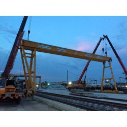 เครนรางเลื่อนไฟฟ้าแบบขาสูง