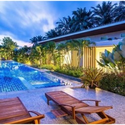 สร้างสระว่ายน้ำในร้านสปา เชียงใหม่