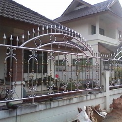 รั้วสแตนเลส