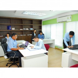 จัดหาแรงงาน