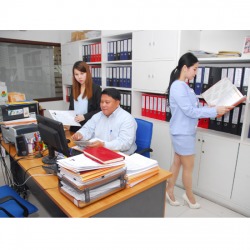 จัดหาแรงงาน
