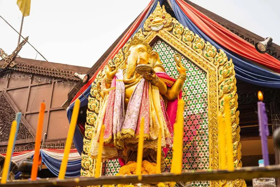 ศาลพระพิฆเนศ ห้วยขวาง — ขอให้โปรเจกต์ผ่าน งานสำเร็จ อุปสรรคคลี่คลาย
